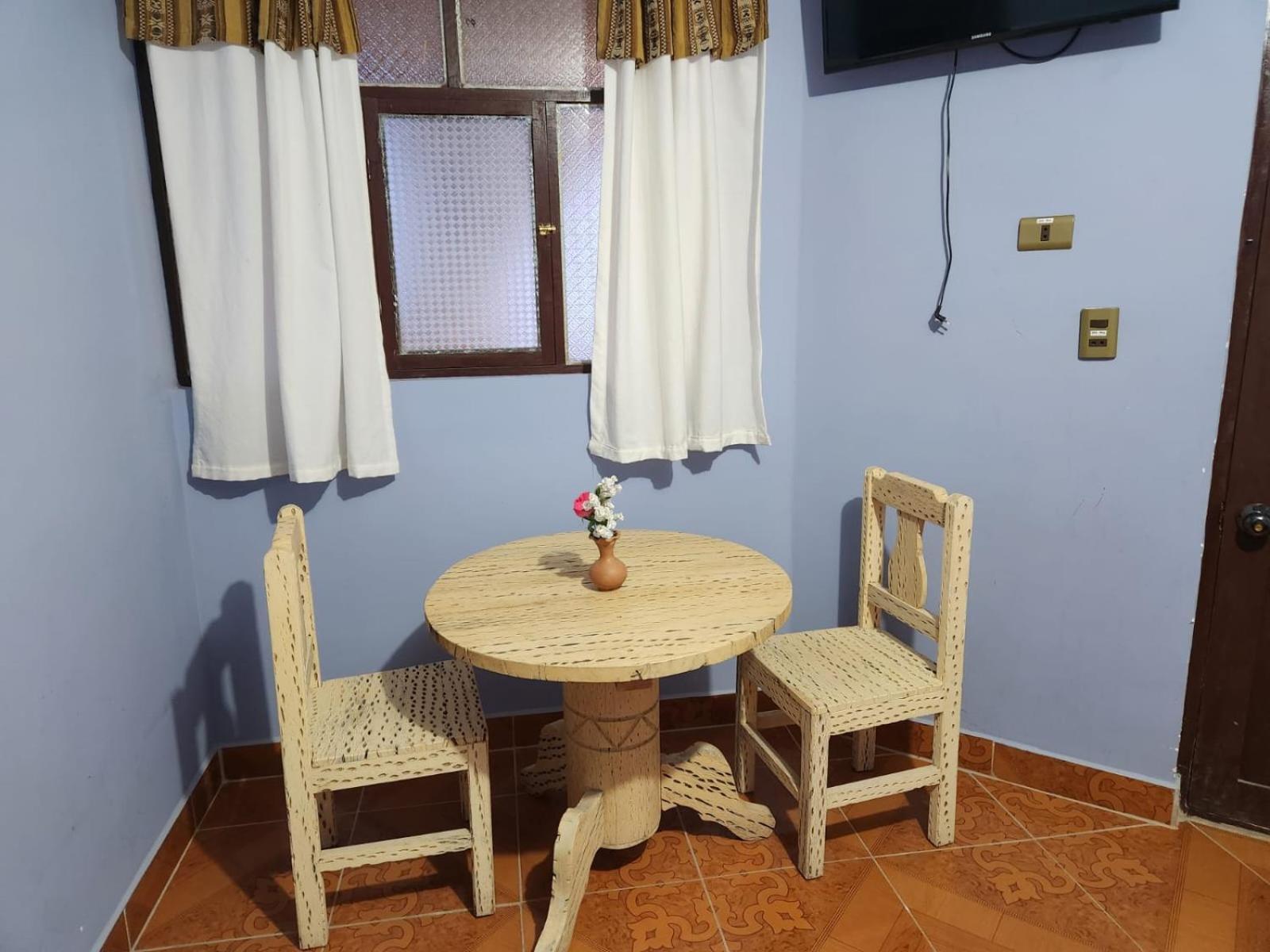 Hotel Aguilar Uyuní Extérieur photo
